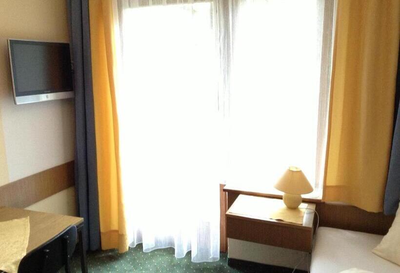 Семейный Номер, Parkhotel Zuzek