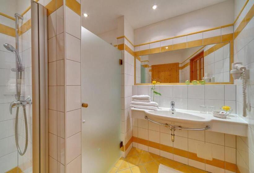 חדר סופריור, Fischerwirt Natur Waldspa