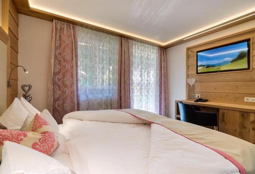 חדר משפחתי, Fischerwirt Natur Waldspa