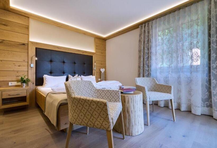 חדר סטנדרט עם מרפסת, Fischerwirt Natur Waldspa