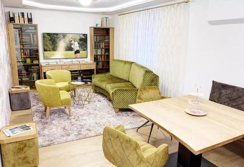 スタンダードシングルルーム, Gasthof Hametner Mit Innviertlerhof Mit Direktem Zugang Zur Therme Mediterrana Durch Unseren Garten!