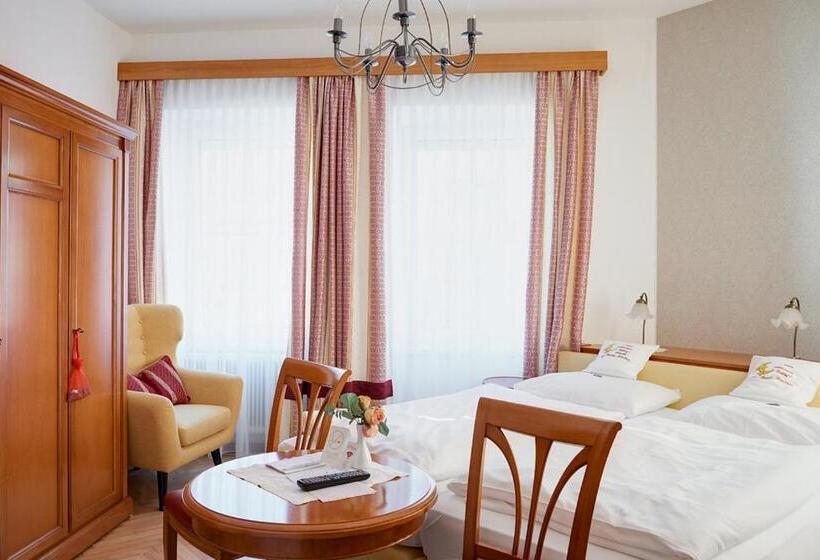 Номер Стандарт, Gasthof Hametner Mit Innviertlerhof Mit Direktem Zugang Zur Therme Mediterrana Durch Unseren Garten!