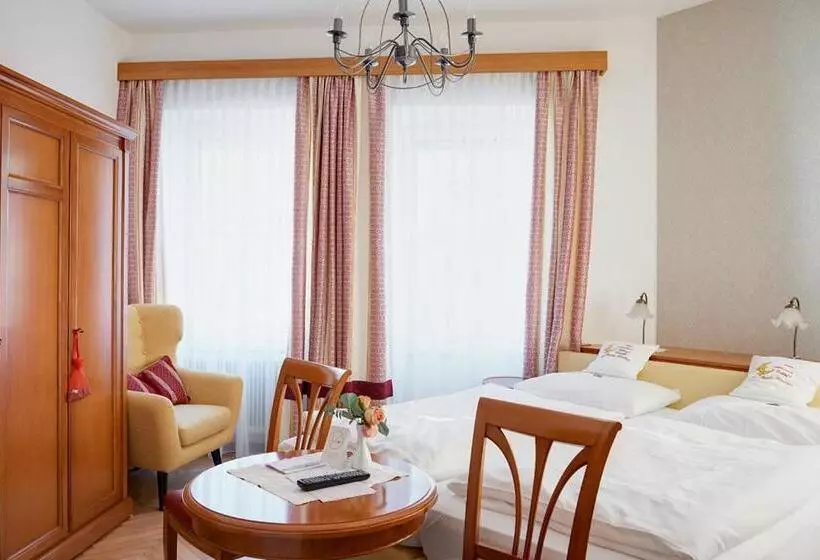 スタンダードルーム, Gasthof Hametner Mit Innviertlerhof Mit Direktem Zugang Zur Therme Mediterrana Durch Unseren Garten!
