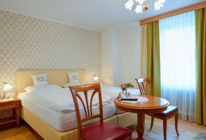 חדר סטנדרט, Gasthof Hametner Mit Innviertlerhof Mit Direktem Zugang Zur Therme Mediterrana Durch Unseren Garten!