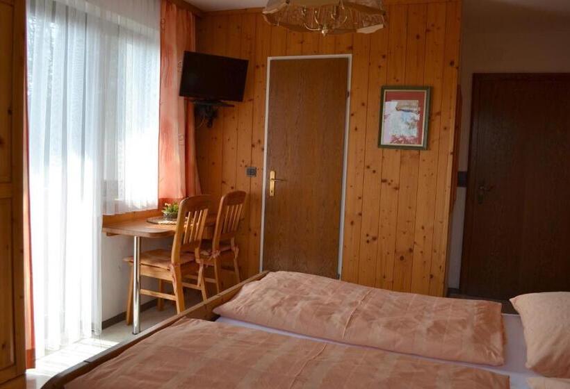 バルコニー付きスタンダードルーム, Gästehaus Pfisterer