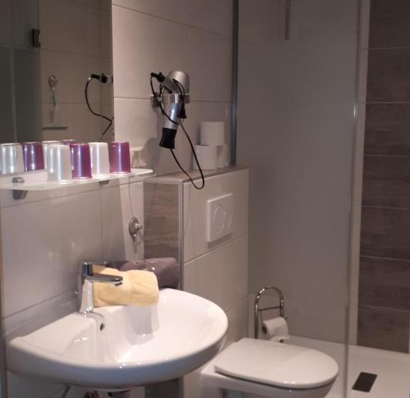 バルコニー付２ベッドルームアパートメント, Simonbauerhof