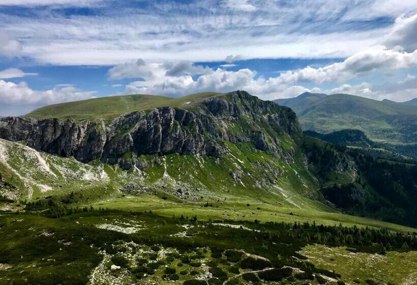 バルコニー付２ベッドルームアパートメント, Simonbauerhof