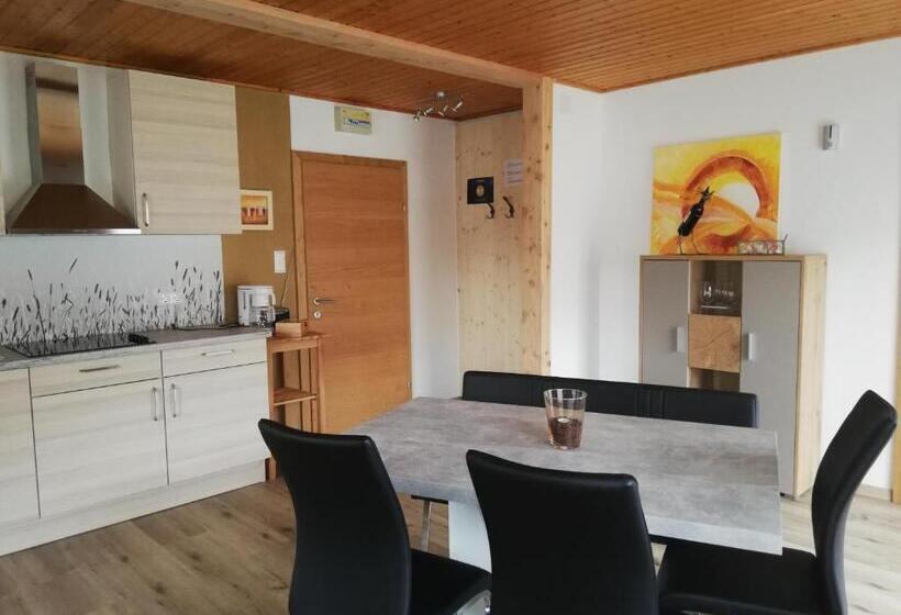 バルコニー付２ベッドルームアパートメント, Simonbauerhof