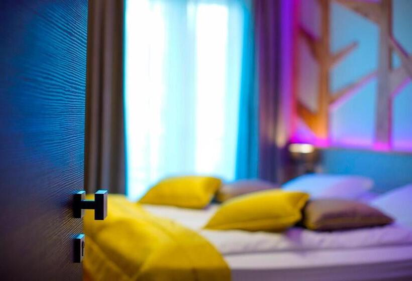 اتاق اکونومی, Aktivhotel Santalucia