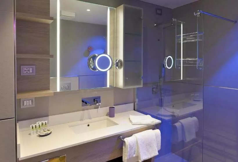 スーペリアトリプルルーム, Aktivhotel Santalucia