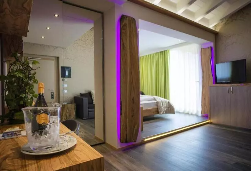 湖の見えるジュニアスイート, Aktivhotel Santalucia