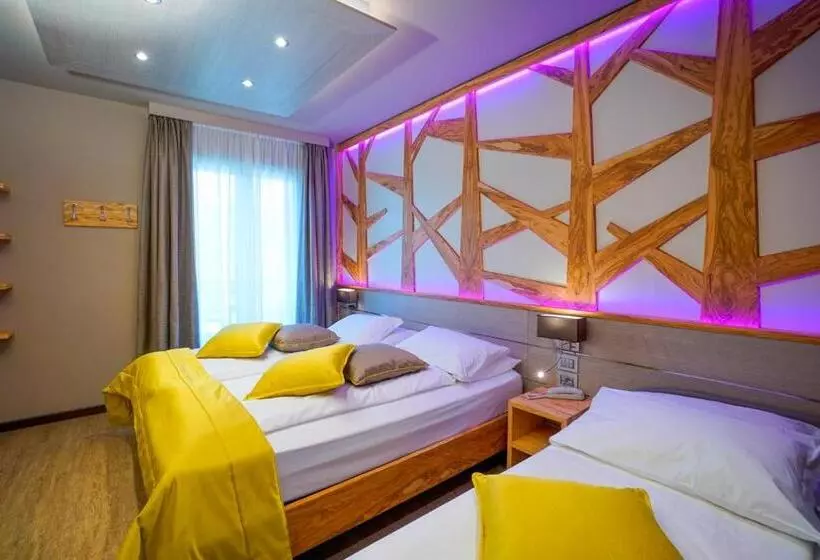 コンフォートトリプルルーム, Aktivhotel Santalucia