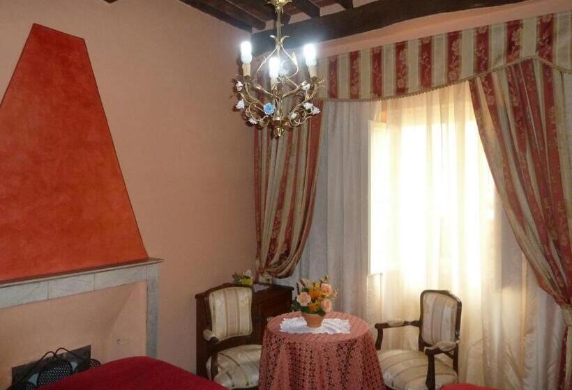 اتاق استاندارد چهار تخته, Antica Residenza Santa Chiara  City Center
