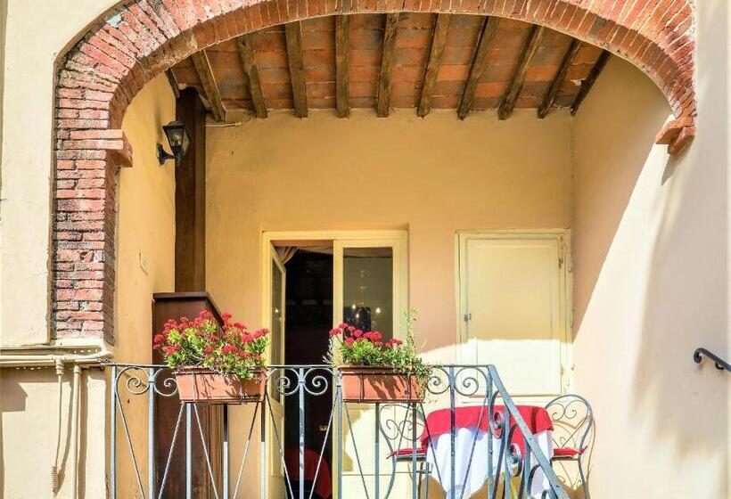 اتاق استاندارد چهار تخته, Antica Residenza Santa Chiara  City Center