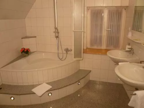 スイート, Elektro Hotel Rosenhaus Gmbh