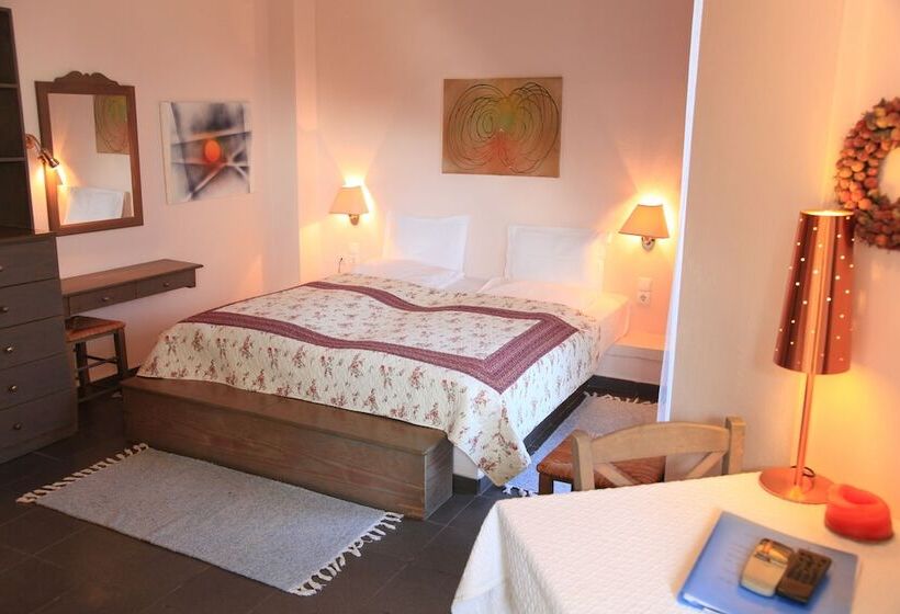 标准工作室, Heliotopos Apartments