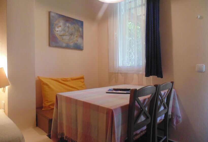 Семейные Апартаменты, Heliotopos Apartments