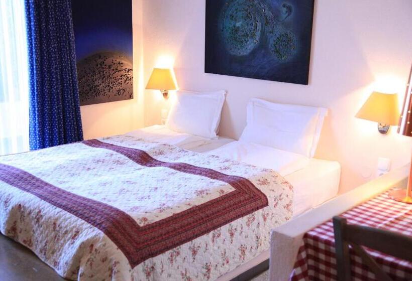 标准工作室, Heliotopos Apartments