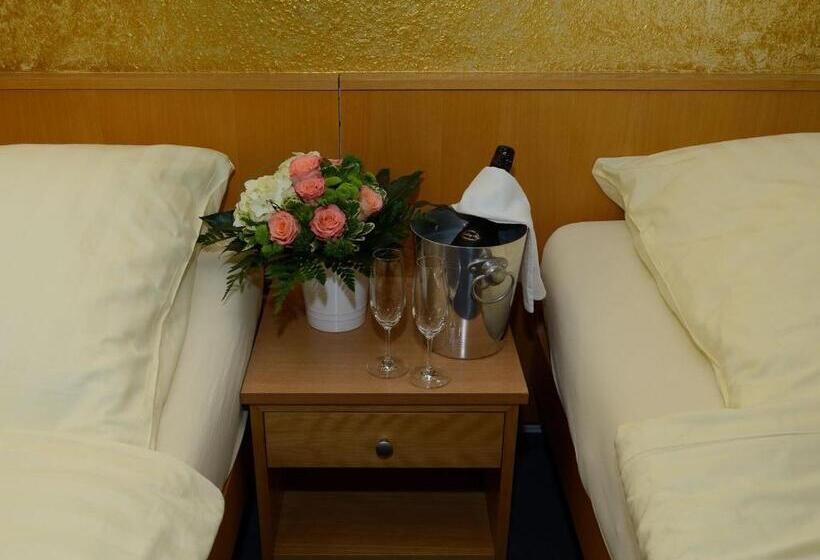 스탠다드 룸, Alberga