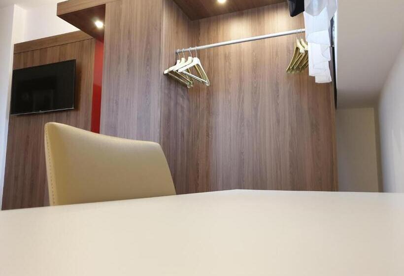 اتاق عادی, Albergo Delle Alpi