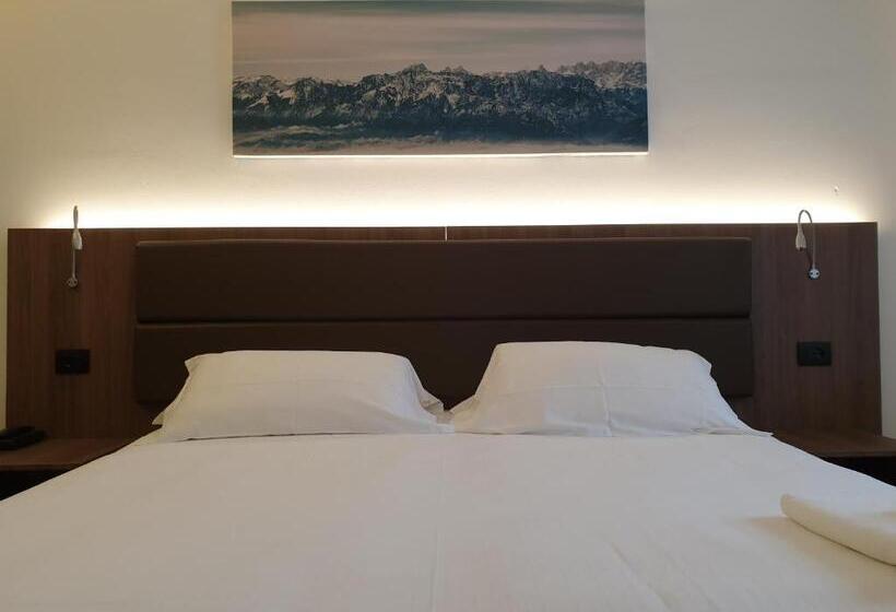 اتاق استاندارد, Albergo Delle Alpi