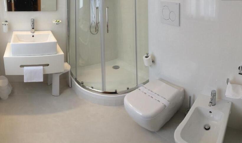 سوییت جونیور, Albergo Delle Alpi