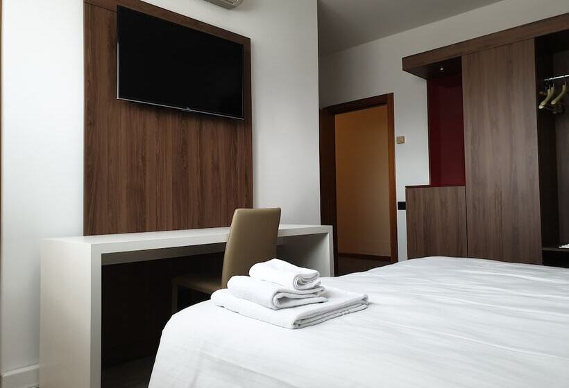 اتاق استاندارد, Albergo Delle Alpi