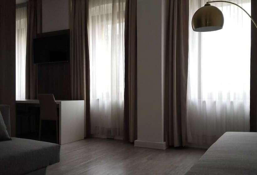 سوییت جونیور, Albergo Delle Alpi