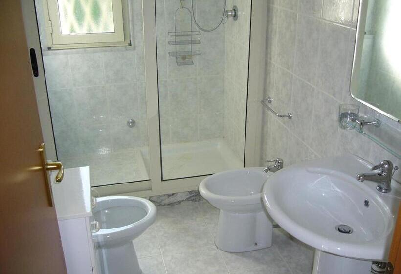 شقة غرفة واحدة, Cuore Di Palme