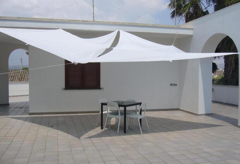 شقة غرفة واحدة, Cuore Di Palme