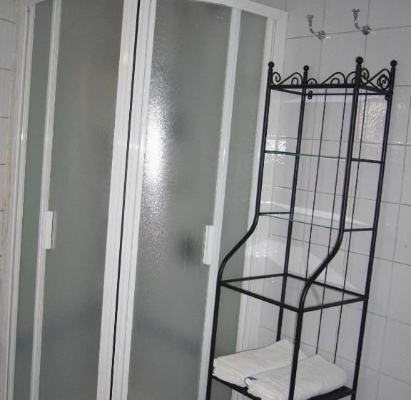 شقة غرفة واحدة, Cuore Di Palme