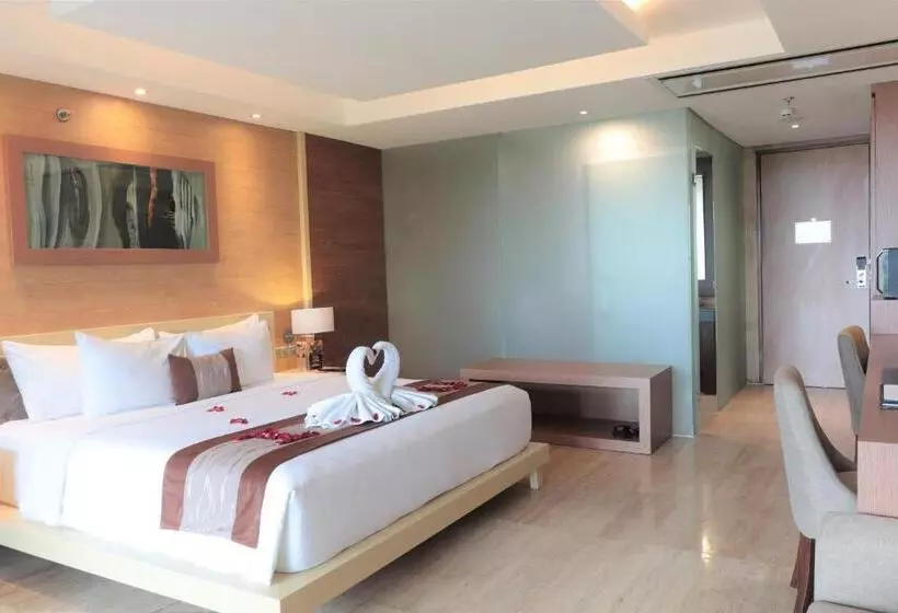ハイドロマッサージバス付きスイート, De Vins Sky Hotel Seminyak