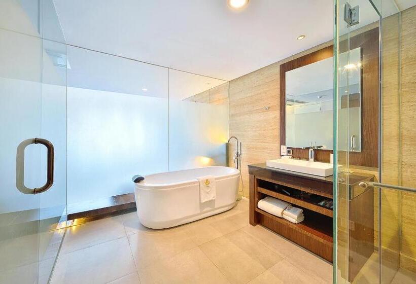 Номер Deluxe, De Vins Sky Hotel Seminyak