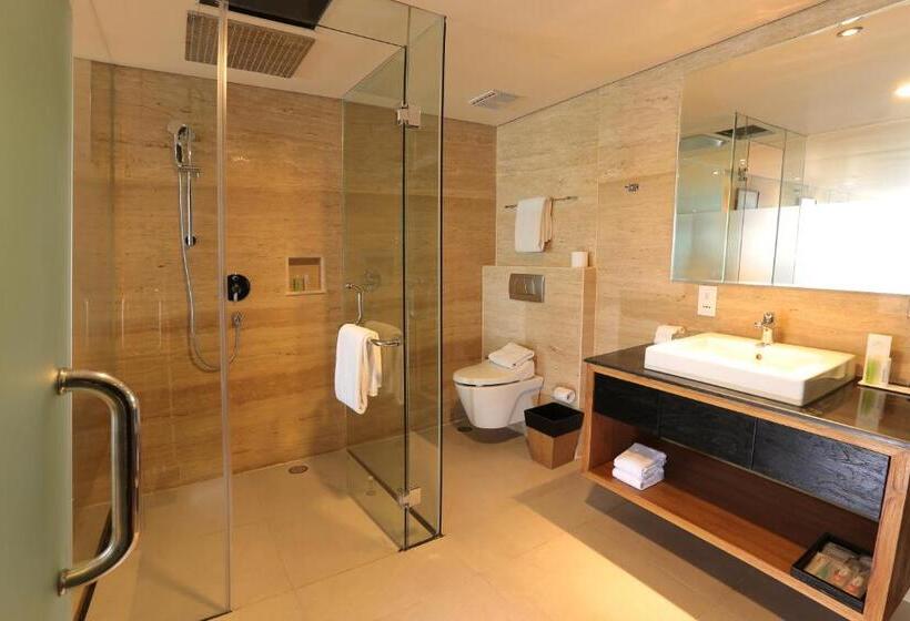 Люкс с гидромассажем, De Vins Sky Hotel Seminyak