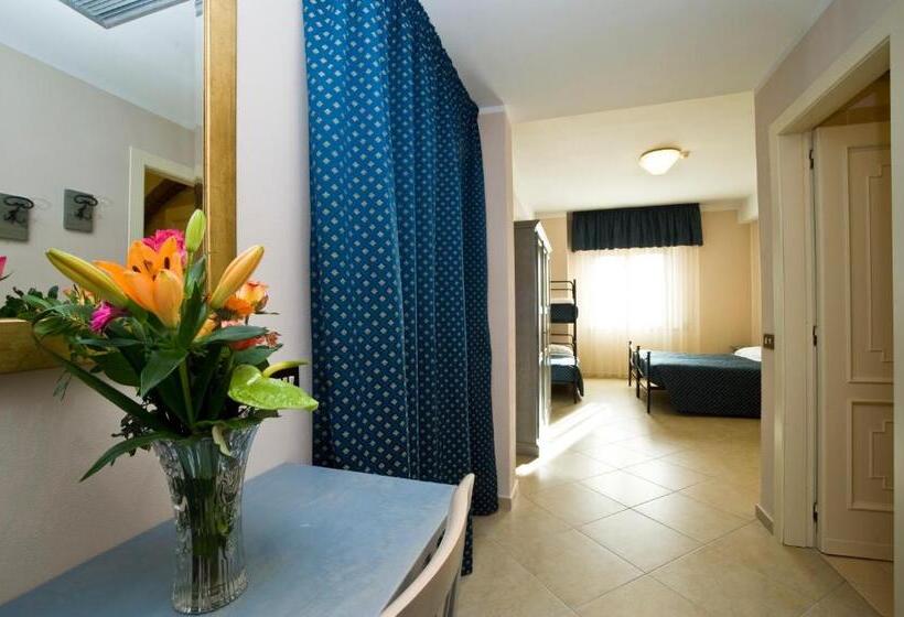 컴포트 트리플 룸, Villa Hotel Del Sole