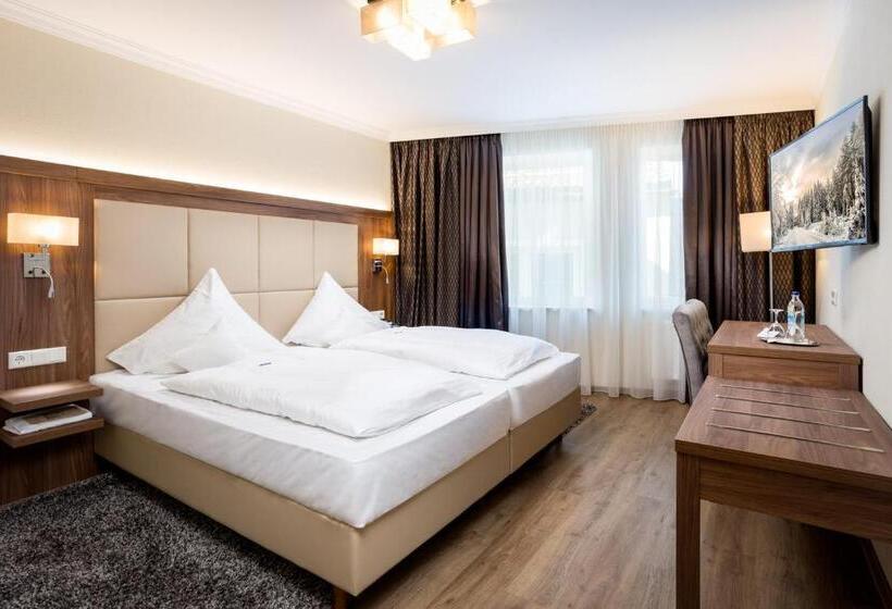 豪华房间, Gasthof Höttl