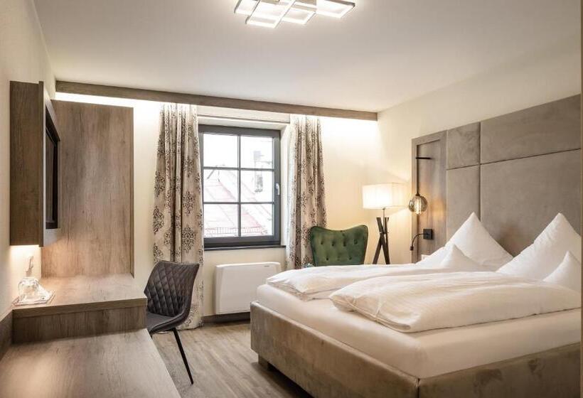 商务房间, Gasthof Höttl