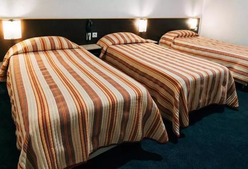 اتاق استاندارد سه نفره, Hôtel Hélianthe