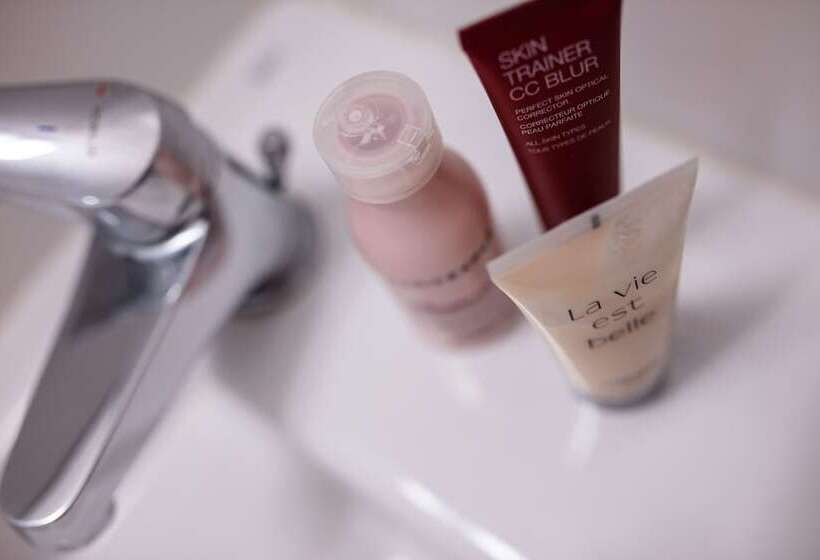 标准单人间, Hôtel Hélianthe