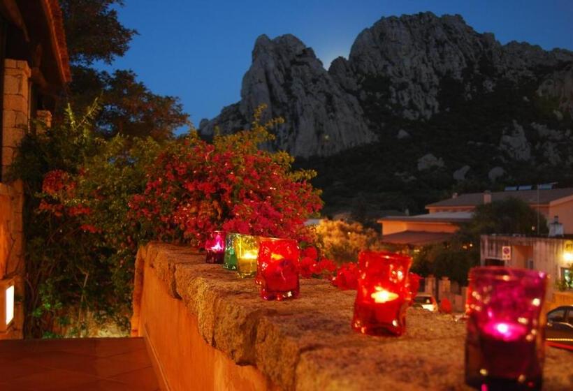 اتاق استاندارد سه نفره, Boutique Hotel Sant Andrea & Relais