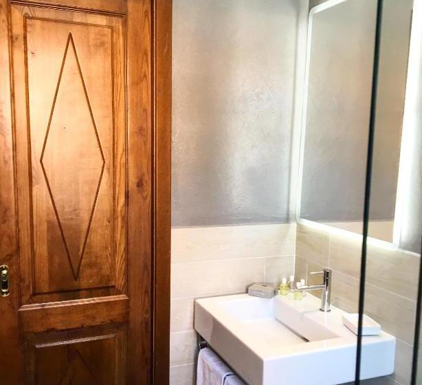 اتاق استاندارد سه نفره, Boutique Hotel Sant Andrea & Relais
