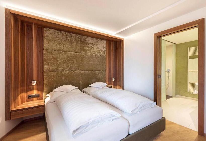 غرفة قياسية, Marini S Giardino