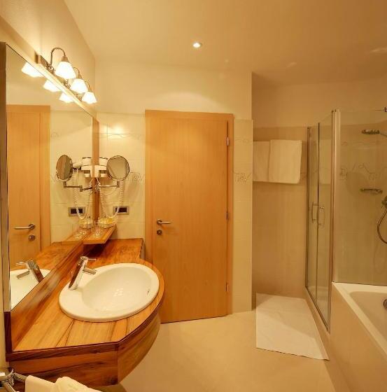 إستوديو قياسى, Marini S Giardino