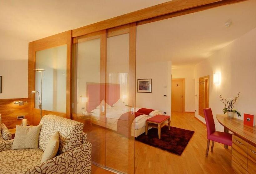 إستوديو قياسى, Marini S Giardino