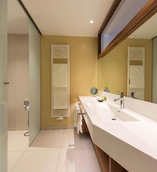 جناح جونيور مزوَّد بشرفة, Marini S Giardino