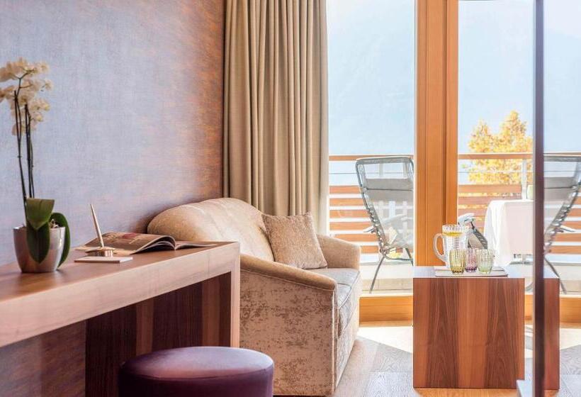 جناح جونيور مزوَّد بشرفة, Marini S Giardino