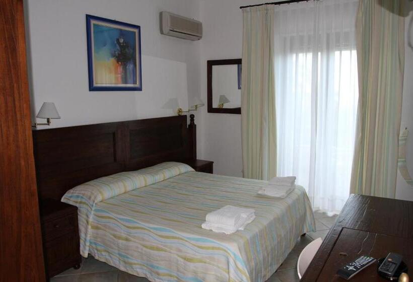 غرفة قياسية, Mediterraneo