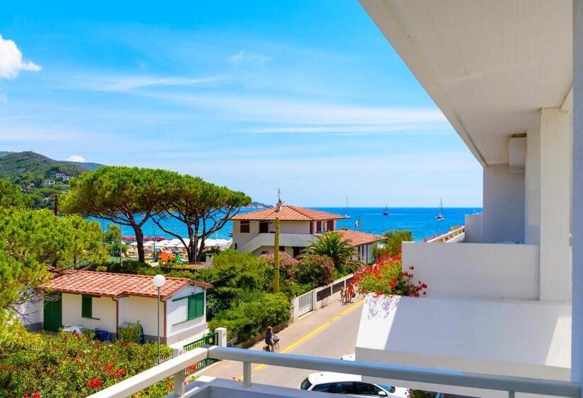 스탠다드 발코니 룸 측면 바다 전망, Montecristo