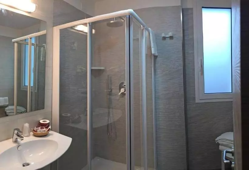 اتاق استاندارد یک نفره, Montreal