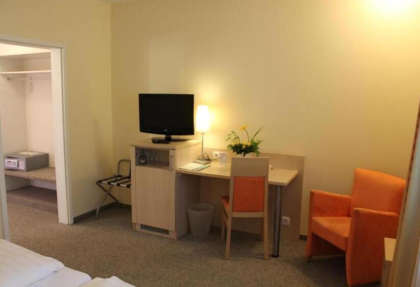 חדר סטנדרט, Petzengarten